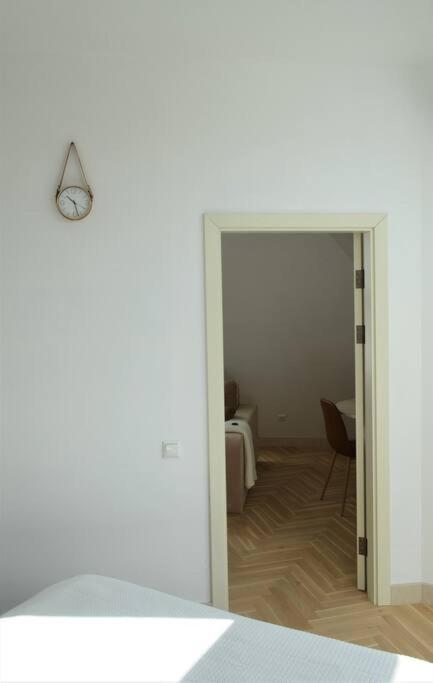 Luxury With A Balcony And View In Old Town Рига